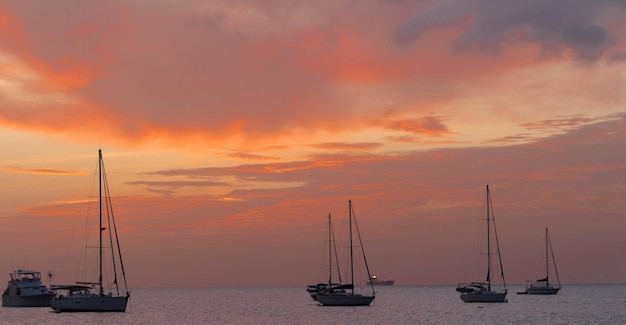 Il tramonto sull'isola della Martinica