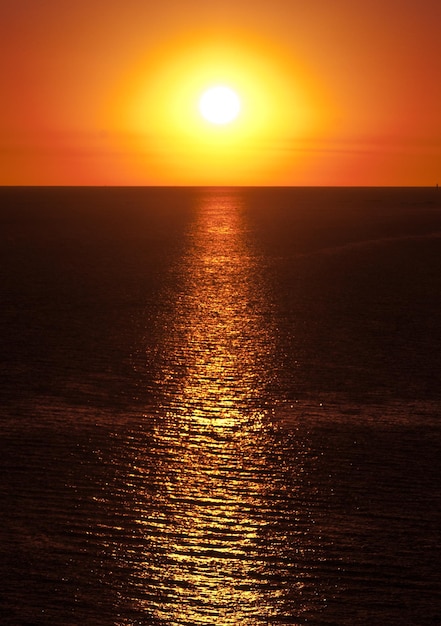 Il tramonto sull'oceano da Colonia de Sacramento in Uruguay