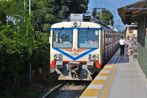 Il treno arriva alla stazione di Istanbul