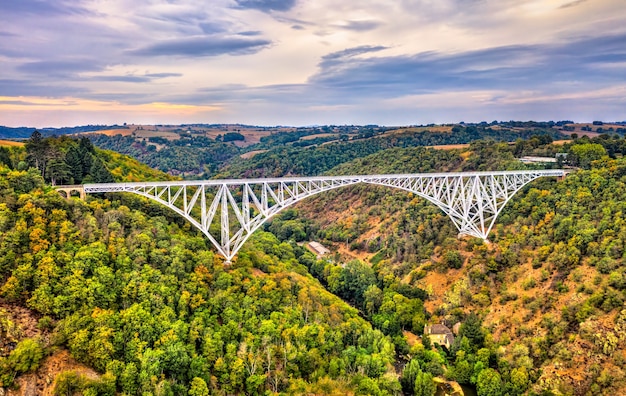 Il viadotto Viaur, un ponte ferroviario in Aveyron - Occitanie, Francia