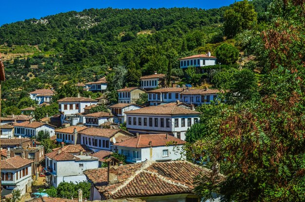 Immagine ad alta angolazione di strutture residenziali