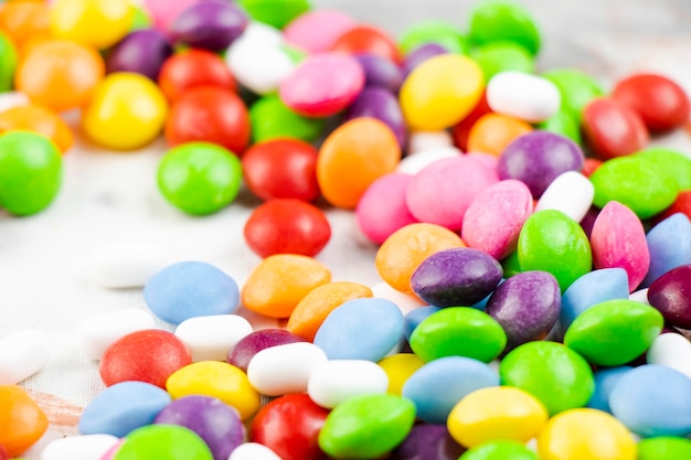 Immagine completa di caramelle multicolori