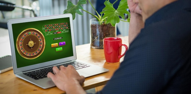 Immagine composita del gioco della roulette online