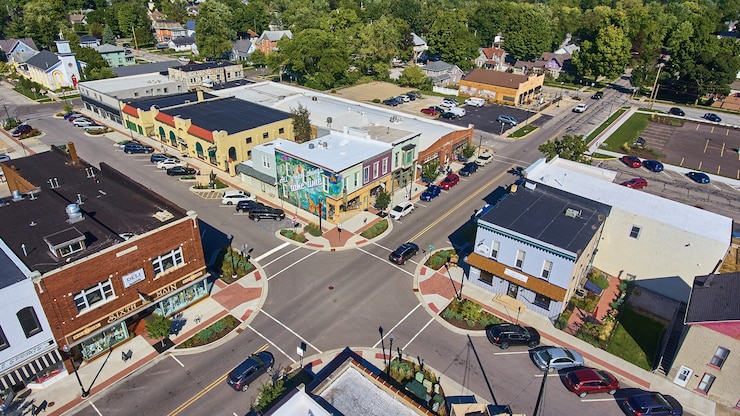 Foto immagine del quartiere commerciale di auburn, indiana dall'alto