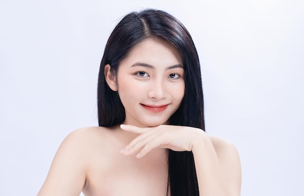 Immagine di bellezza di giovane donna asiatica