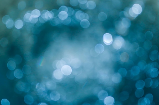 Immagine sfocata di luci illuminate