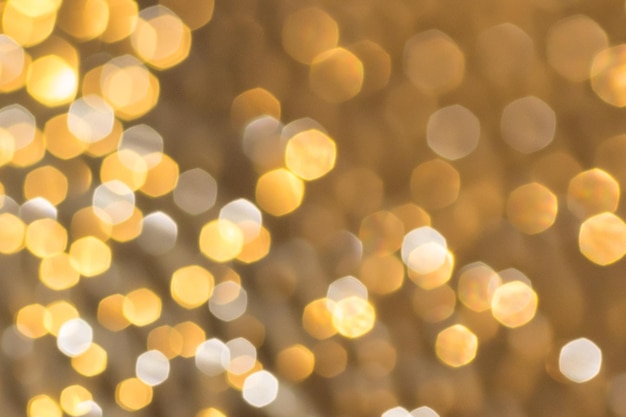 Immagine sfocata di luci illuminate