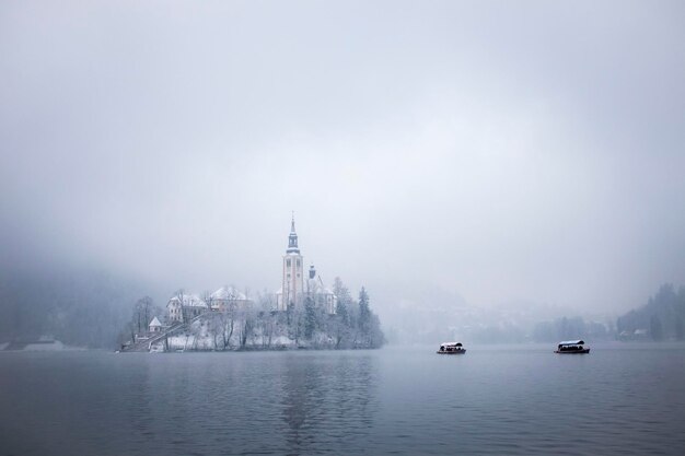 Immagini da Bled, Slovenia, in autunno e in inverno