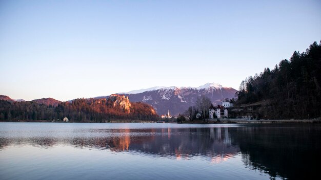 Immagini di Bled, in Slovenia, in autunno e in inverno