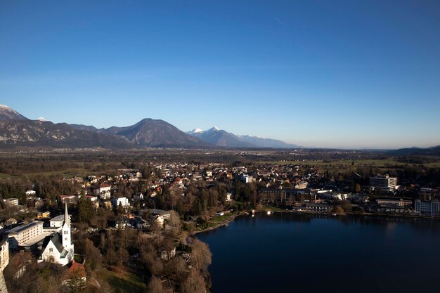 Immagini di Bled, in Slovenia, in autunno e in inverno