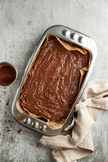 Impasto per brownie al cioccolato prima di infornare