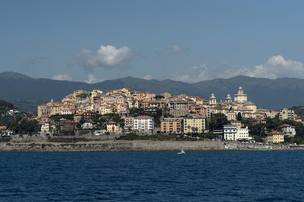 Imperia vista dal mare