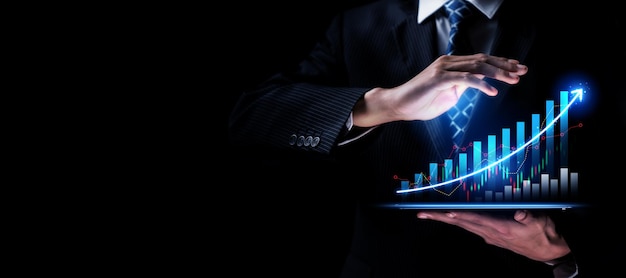 Imprenditore che lavora con la finanza digitale grafico aziendale della tecnologia percettiva