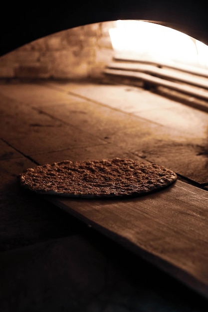 In un ristorante pane pita o pide che cucina in forno o stufa Immagine concettuale di panetteria o panetteria