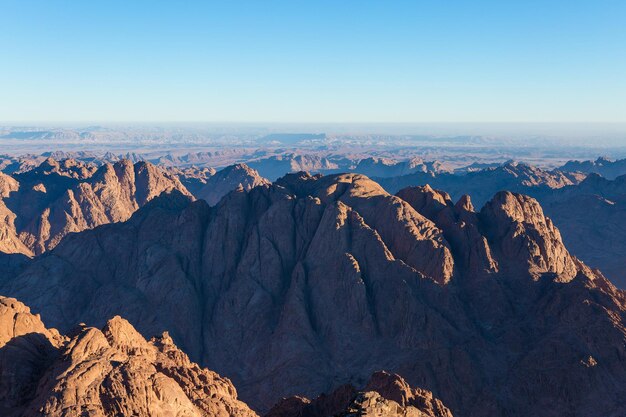 Incredibile alba al monte Sinai Bella alba in Egitto Bella vista dalla montagna