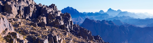 Incredibile alba al monte Sinai Bella alba in Egitto Bella vista dalla montagna