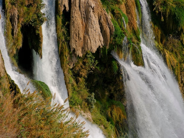 Incredibile cascata in natura