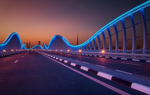 Incredibile notte dubai VIP bridge Strada privata per l'ippodromo di Meydan Dubai Emirati Arabi Uniti