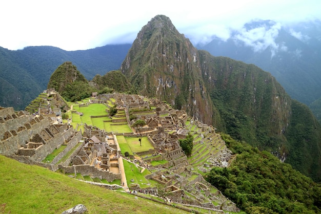 Incredibili rovine Inca del sito archeologico di Machu Picchu nella regione di Cusco in Perù