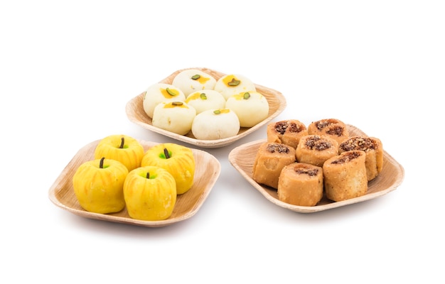 Indian Mix Sweet Peda With Bhakarwadi Snack