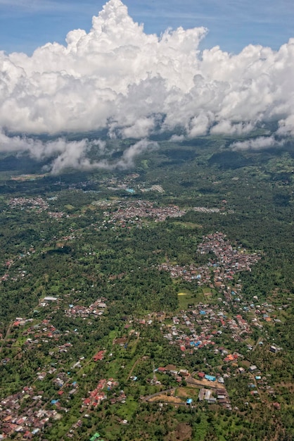Indonesia Sulawesi Area di Manado Vista aerea