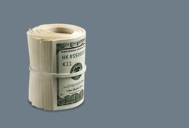 Inflazione, iperinflazione, stagflazione del dollaro. Banconota da un dollaro su uno sfondo.