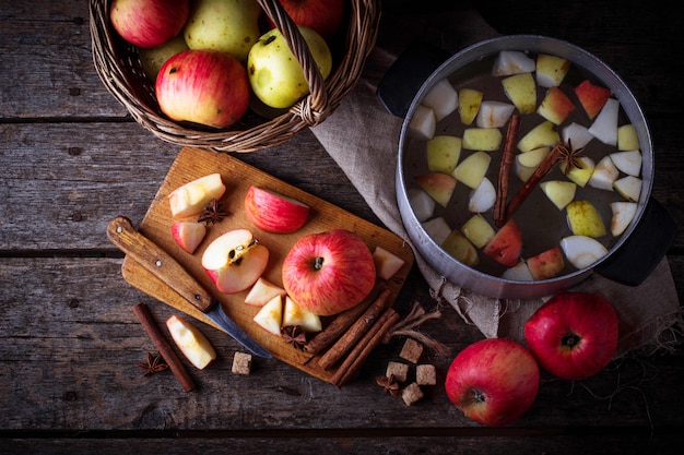 Ingrediente per cucinare sidro di mele o composta. Messa a fuoco selettiva