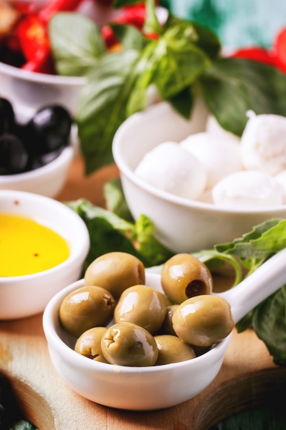 Ingredienti alimentari italiani olive