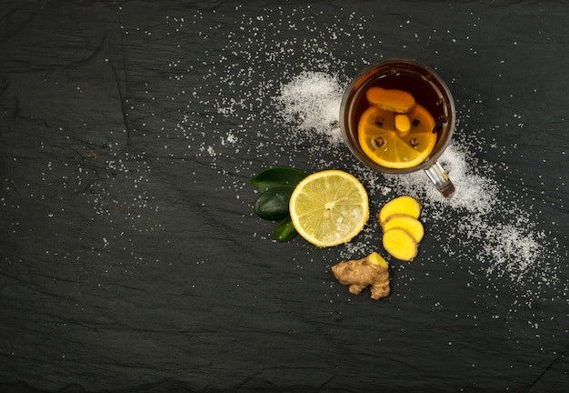 Ingredienti del tè della spezia del limone