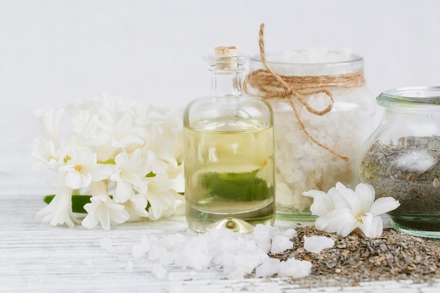 Ingredienti naturali per maschere o scrub viso e corpo fatti in casa