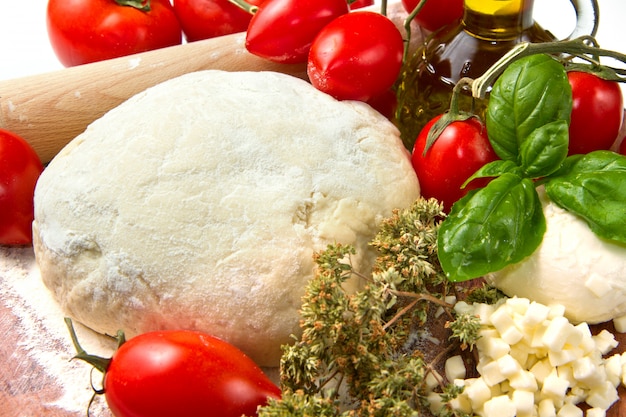 Ingredienti per la pizza