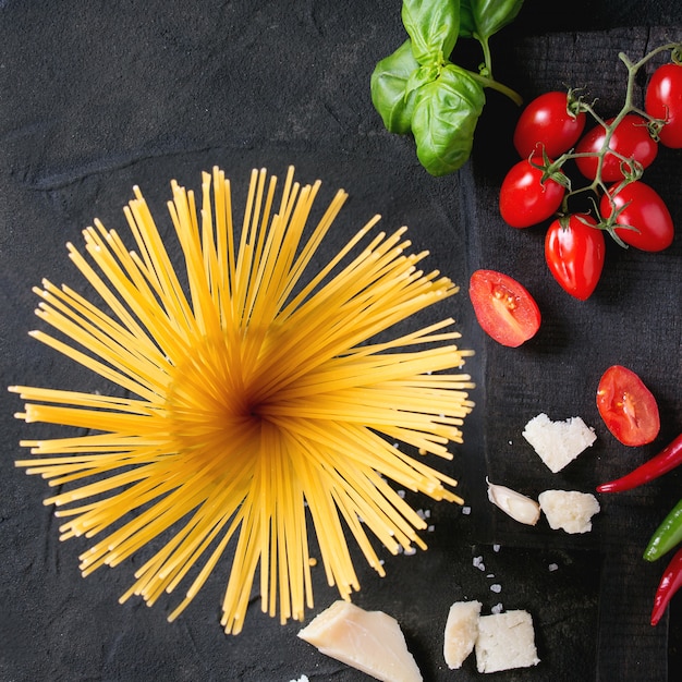 Ingredienti per la salsa di spaghetti