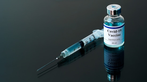 Iniezione di vaccini e siringhe Viene utilizzato per la prevenzione, l'immunizzazione e il trattamento del virus corona