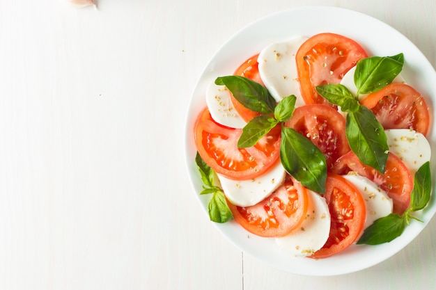 Insalata caprese.