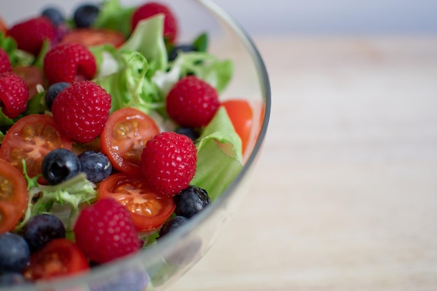 Insalata di frutti di bosco Stile di vita vegano Cibo sano