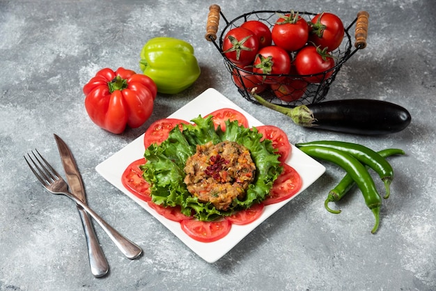 Insalata di Mangal con salsa di verdure