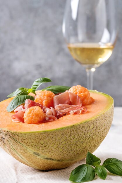 Insalata di melone e prosciutto