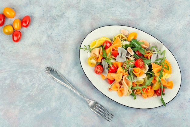 Insalata di verdure con pasta