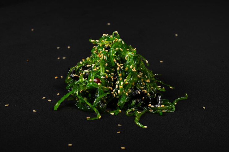 Foto insalata nori insalata hayashi alge verdi