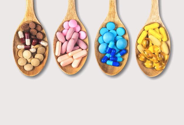 Integra le pillole multivitaminiche per la salute