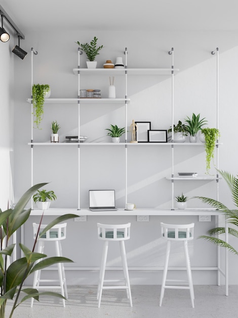 Interior design moderno dello spazio di coworking bianco con sgabelli scrivania con mensola a combinazioni
