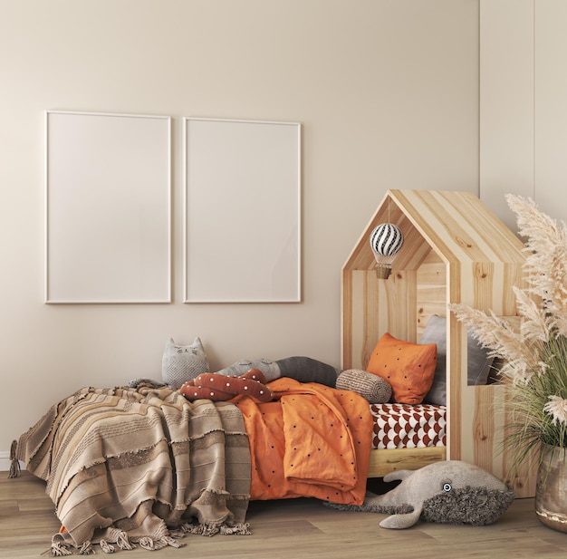 Interni boho panoramici per camera dei bambini letto in legno in stile scandinavo grandi giocattoli su dorso beige vuoto