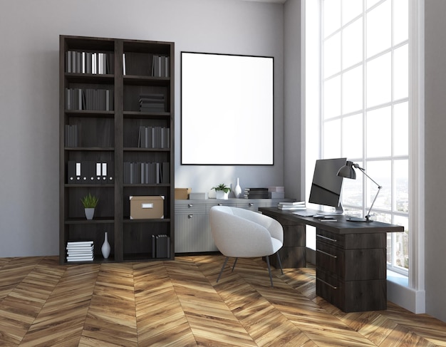 Interni classici per l'home office con grandi finestre, pavimento in legno e tavolo con computer accanto a una libreria in legno scuro. Un poster incorniciato. Concetto di lavoro freelance. Rendering 3d mock up