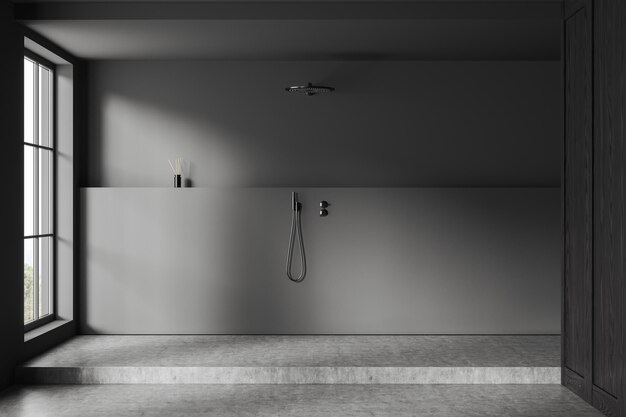 Interno bagno grigio e legno con doccia