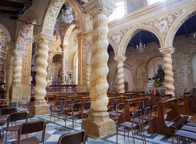 Interno della Basilica di San Leone, Assoro