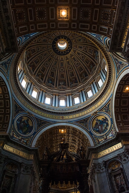Interno della Basilica di San Pietro in Vaticano