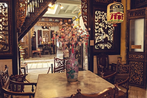 Interno della casa Peranakan del cinese tradizionale del museo di eredità di Baba e Nyonya