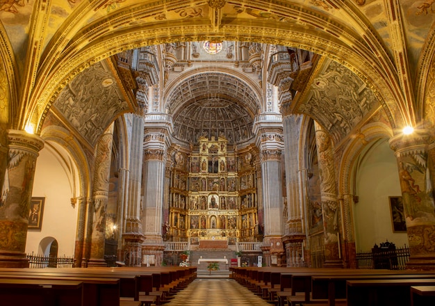 interno della chiesa del Santo Sepolcro