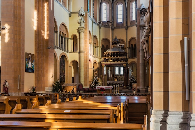 Interno della Chiesa di San Francesco d'Assisi