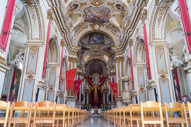 Interno della chiesa di Santa Maria Maggiore a Ispica, Ragusa